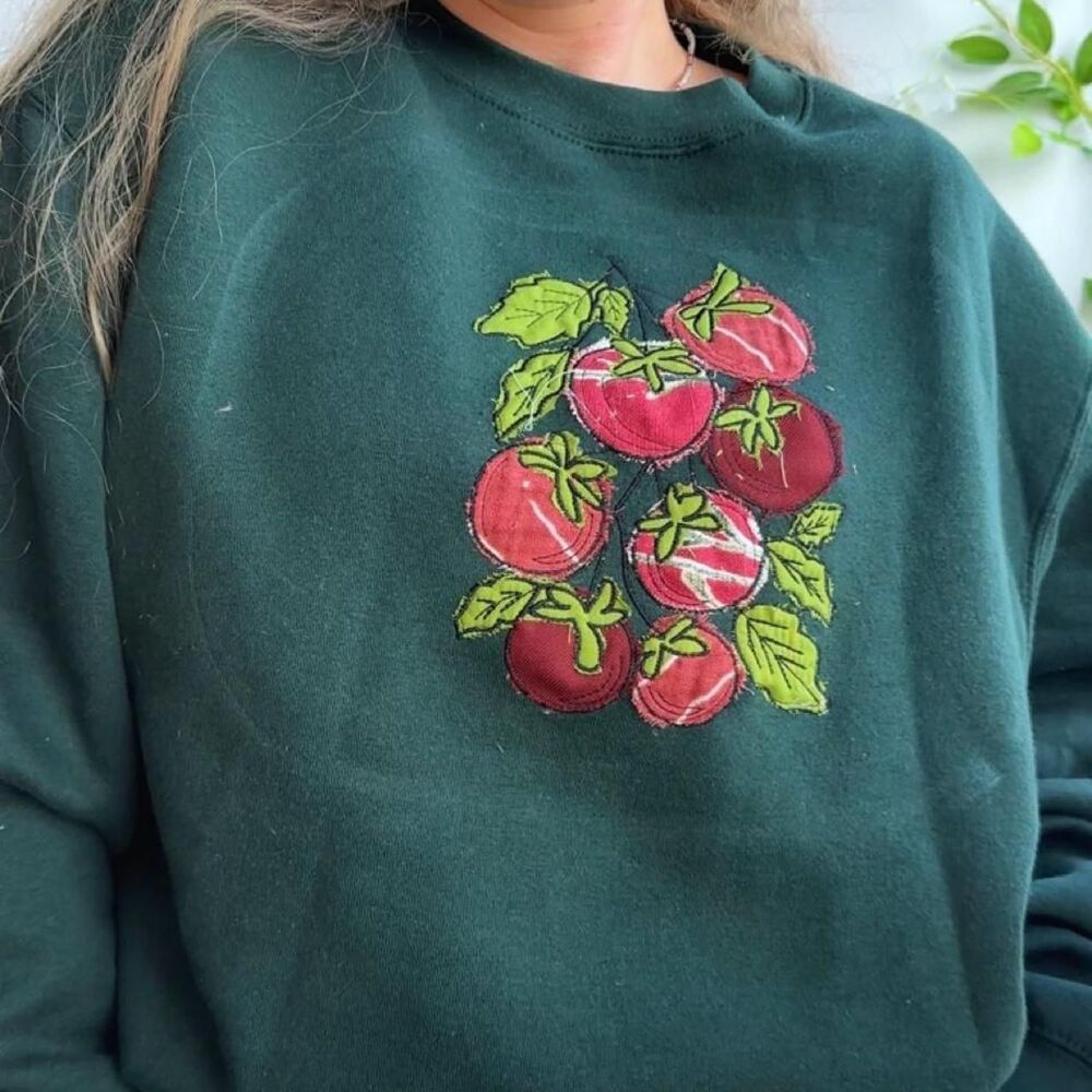NWT Patchwork Embroidered Tomato Appliqué Forest Green Crewneck Sweatshirt
